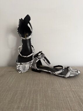 Lulu's Black & White Snake-Print Strappy Flat Sandals